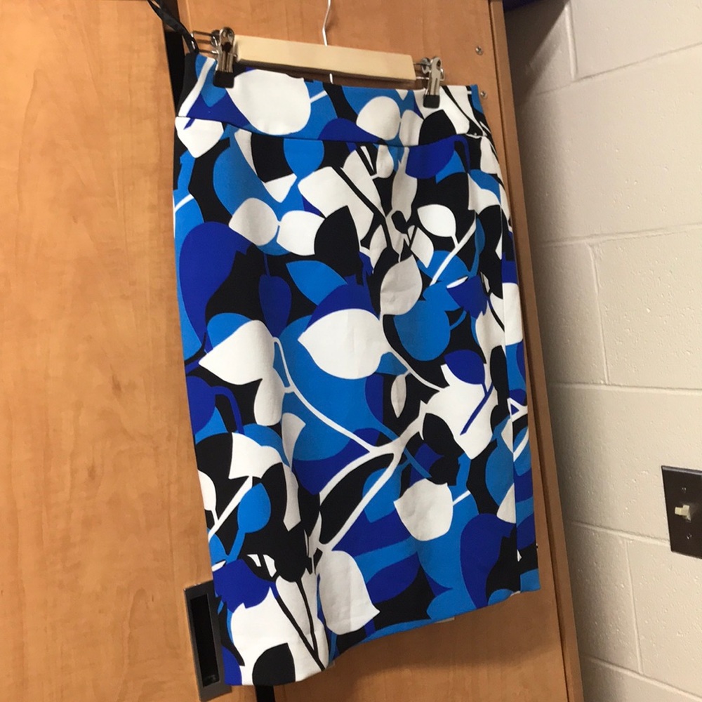 New Blue, Black, and White Patterned Pencil Skirt